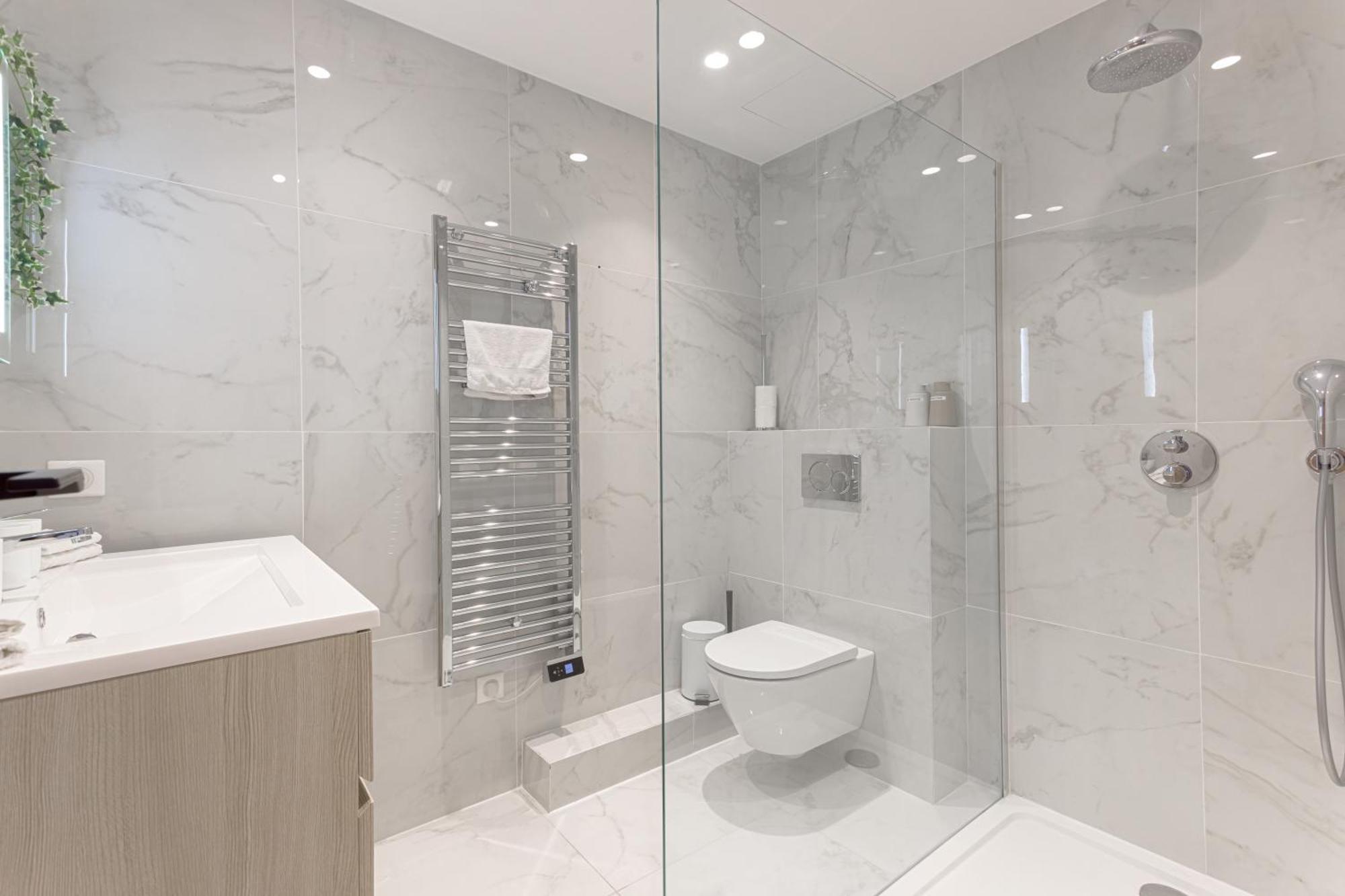 L'elegance Rue D'antibes - Palais & Plages - 200 M Croisette - Parking Prive - Clim - Wifi *