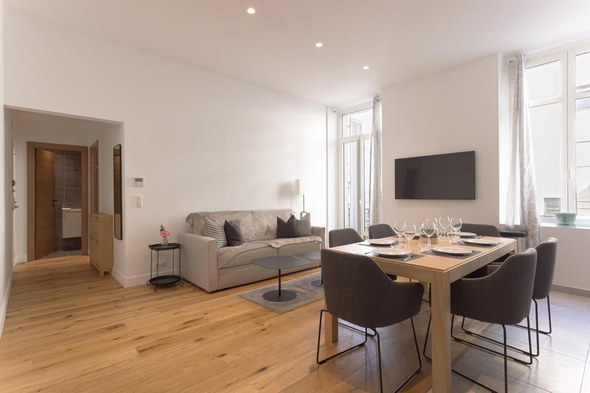 L'elegance Rue D'antibes - Palais & Plages - 200 M Croisette - Parking Prive - Clim - Wifi *